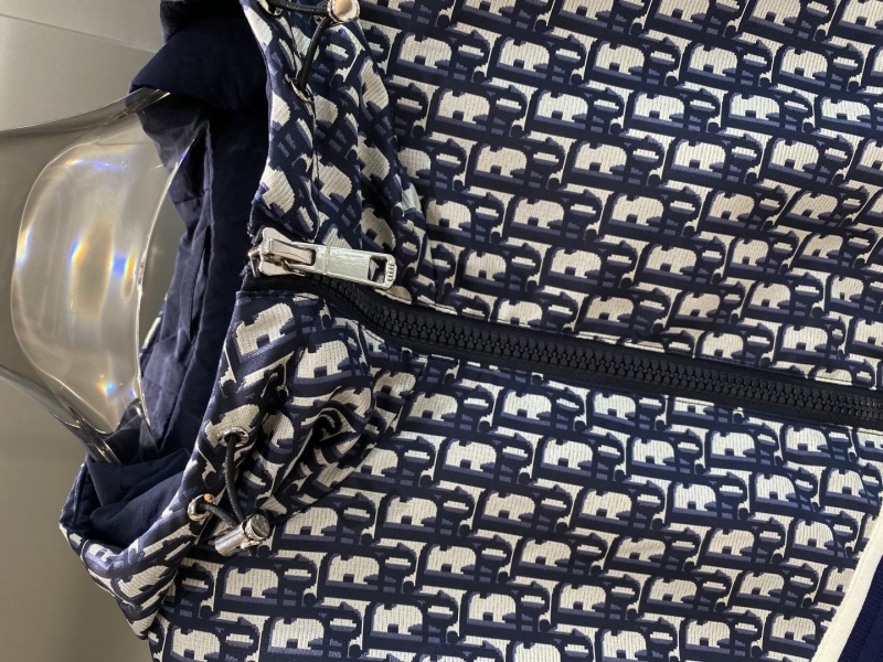 chr1st1an D10r outwear